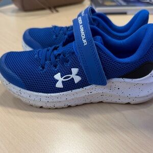 Under Armour Kids Royal Blue Mesh Sneakers with White Speckled Sole